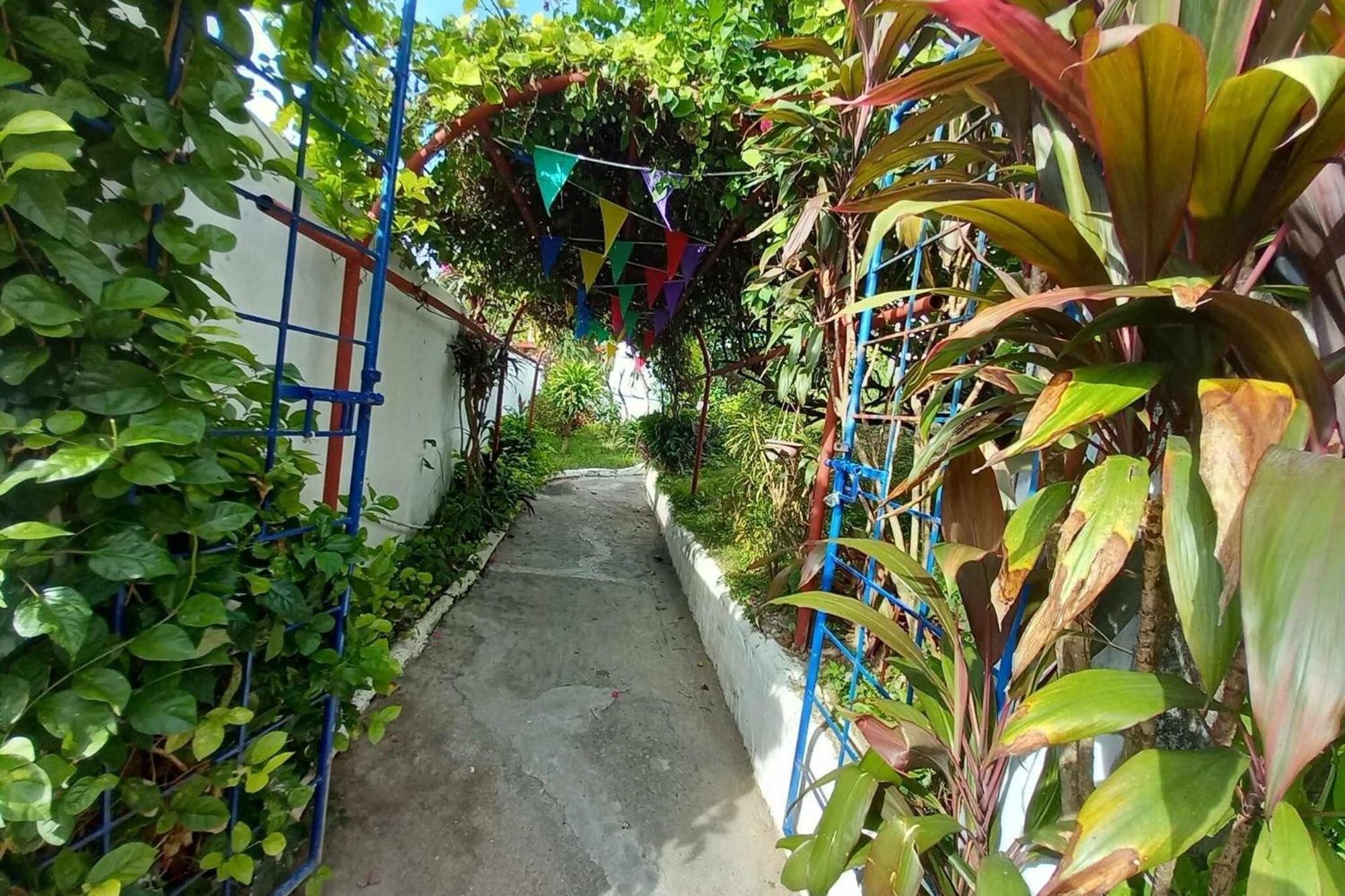 Bellevue Resort Puerto Galera Εξωτερικό φωτογραφία